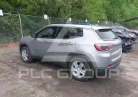 2022 Jeep COMPASS photo