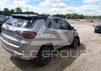 2022 Jeep COMPASS photo