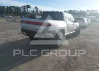 2022 Rivian R1T фото