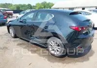 2022 Mazda 3 фото