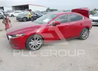 2022 Mazda 3 photo