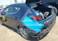 2022 Mazda 3 photo