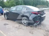 2022 Mazda 3 photo