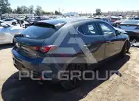 2022 Mazda 3 фото