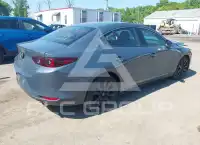2022 Mazda 3 photo