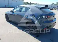 2022 Mazda 3 photo