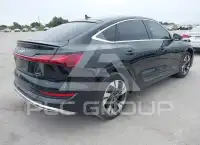 2022 Audi E-TRON фото