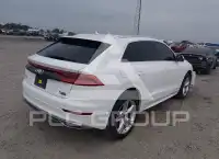 2022 Audi Q8 фото