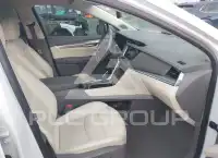 2022 Cadillac XT5 фото