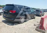 2022 Chrysler VOYAGER фото