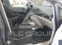 2022 Chrysler VOYAGER фото