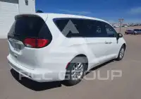 2022 Chrysler VOYAGER фото