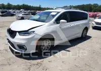 2022 Chrysler PACIFICA photo