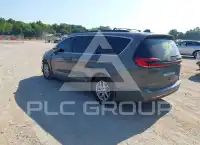 2022 Chrysler PACIFICA photo