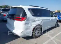2022 Chrysler PACIFICA photo