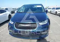2022 Chrysler PACIFICA photo
