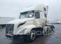 2022 Volvo VNL фото