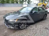 2022 Volvo S60 photo