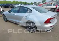2022 Volvo S60 фото