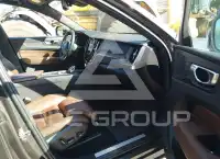 2022 Volvo XC60 фото