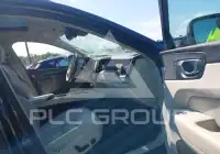 2022 Volvo XC60 фото