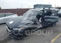 2022 Volvo XC90 фото