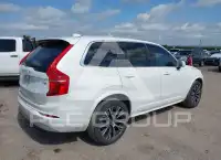 2022 Volvo XC90 фото
