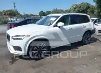 2022 Volvo XC90 фото