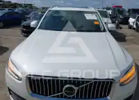 2022 Volvo XC90 фото