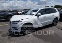 2022 Volvo XC90 фото