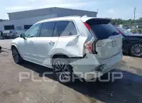 2022 Volvo XC90 фото