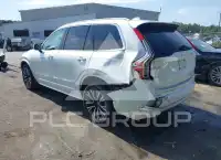2022 Volvo XC90 фото