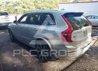 2022 Volvo XC90 photo