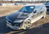 2022 Volvo V60 фото