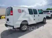 2022 GMC Savana photo
