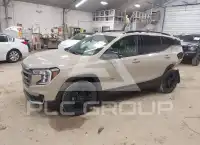 2022 GMC TERRAIN photo