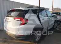 2022 GMC TERRAIN photo