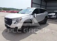 2022 GMC TERRAIN photo