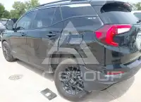 2022 GMC TERRAIN photo