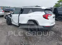 2022 GMC TERRAIN photo