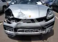 2022 Porsche Cayenne photo