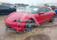 2022 Porsche Taycan фото