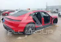 2022 Porsche Taycan фото