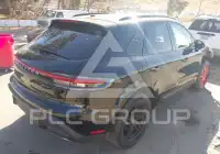 2022 Porsche MACAN photo