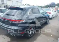 2022 Porsche MACAN photo