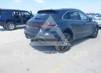 2022 Porsche MACAN photo