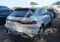 2022 Porsche MACAN photo