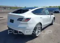 2022 Tesla Model Y фото