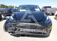 2022 Tesla Model Y фото