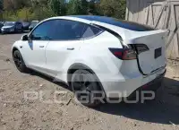2022 Tesla Model Y фото